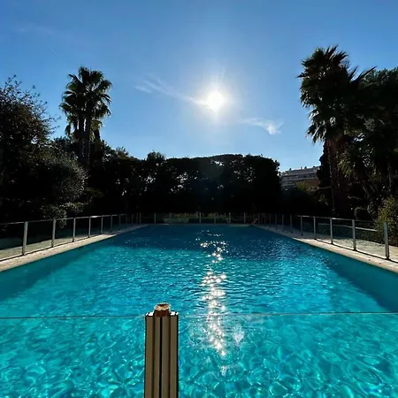 A013-apt Vue Avec Piscine Et Terrasse
