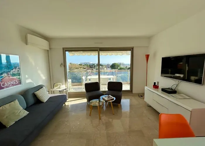 A013-apt Vue Avec Piscine Et Terrasse Daire Cannes